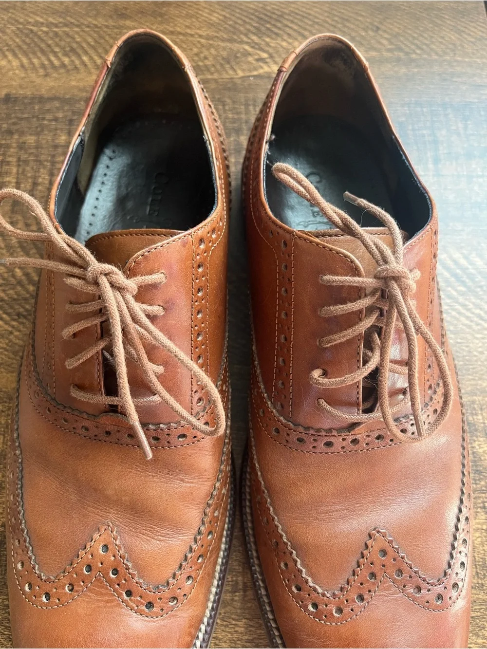 Men's Classic Brown Leather Wingtip Oxfords